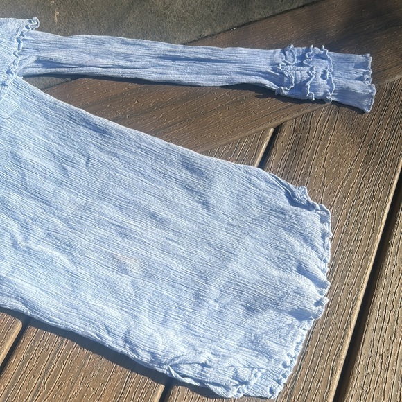 Kobi Halperin Off the Shoulder Lace Baby Blue Blouse - Picture 4 of 5